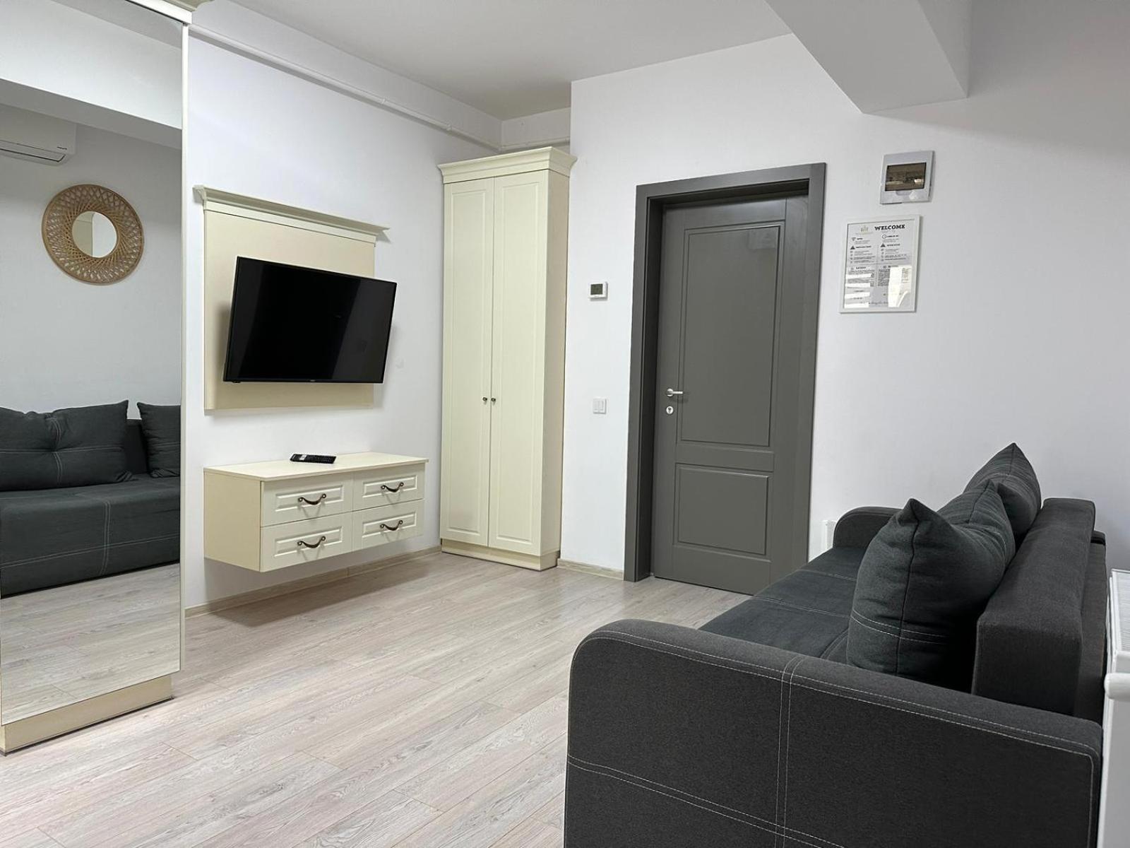 Luxury Lazar Towers Palas Mall Area Iasi Exterior foto