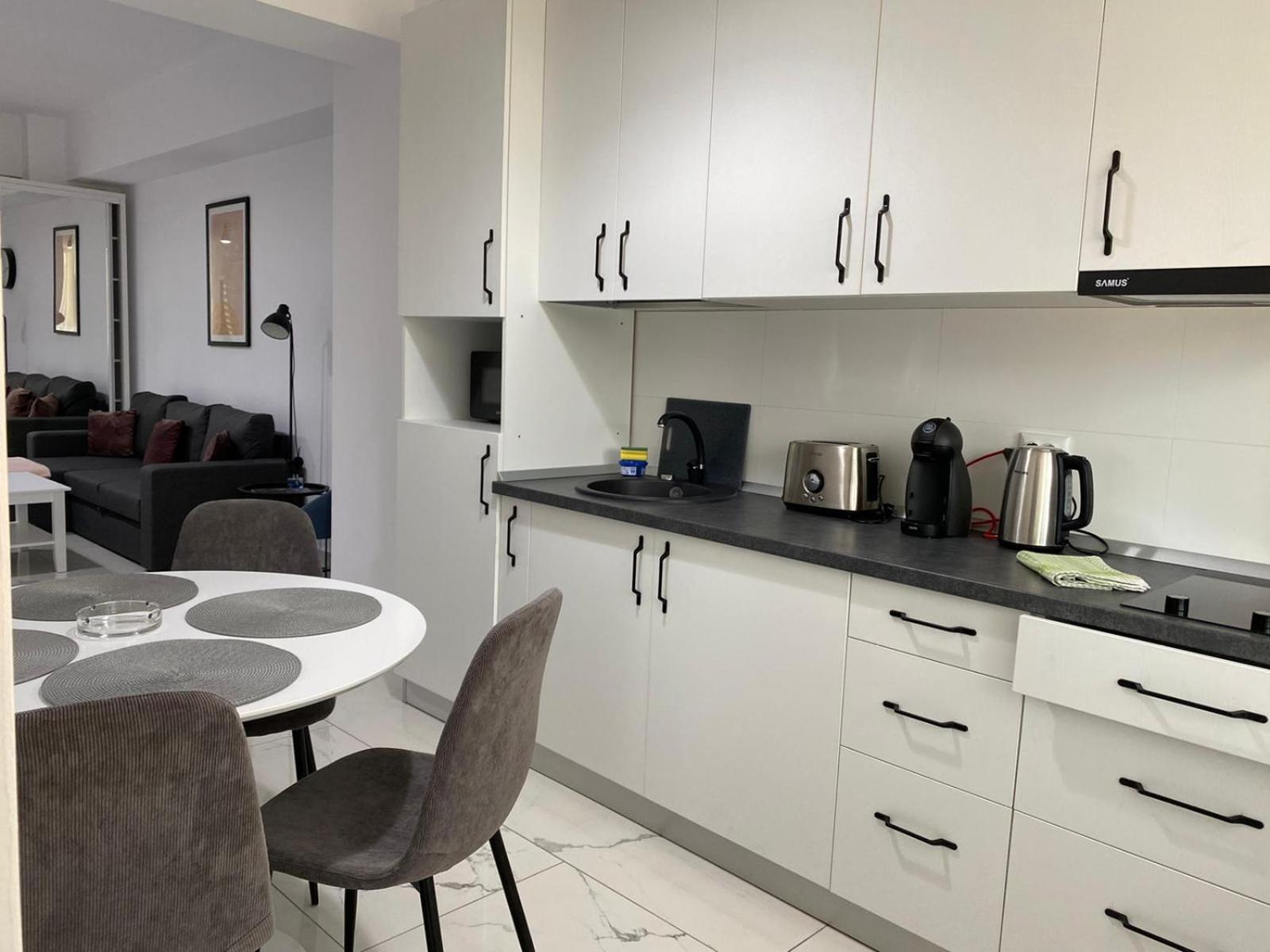 Luxury Lazar Towers Palas Mall Area Iasi Exterior foto